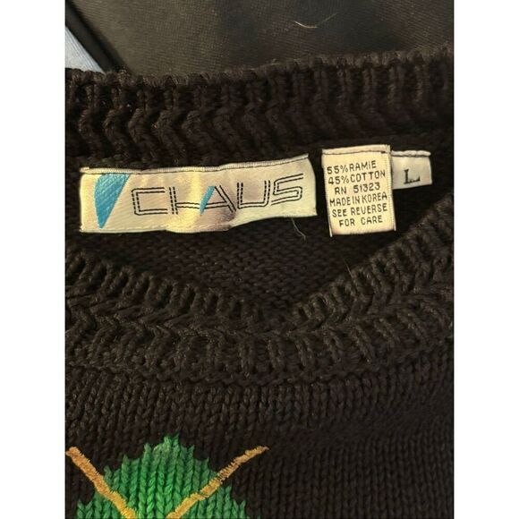 Large Vintage #90s #CHAUS Sweater #Preppy Knit Navy Crest Argyle Coat of Arms Em - Picture 8 of 11